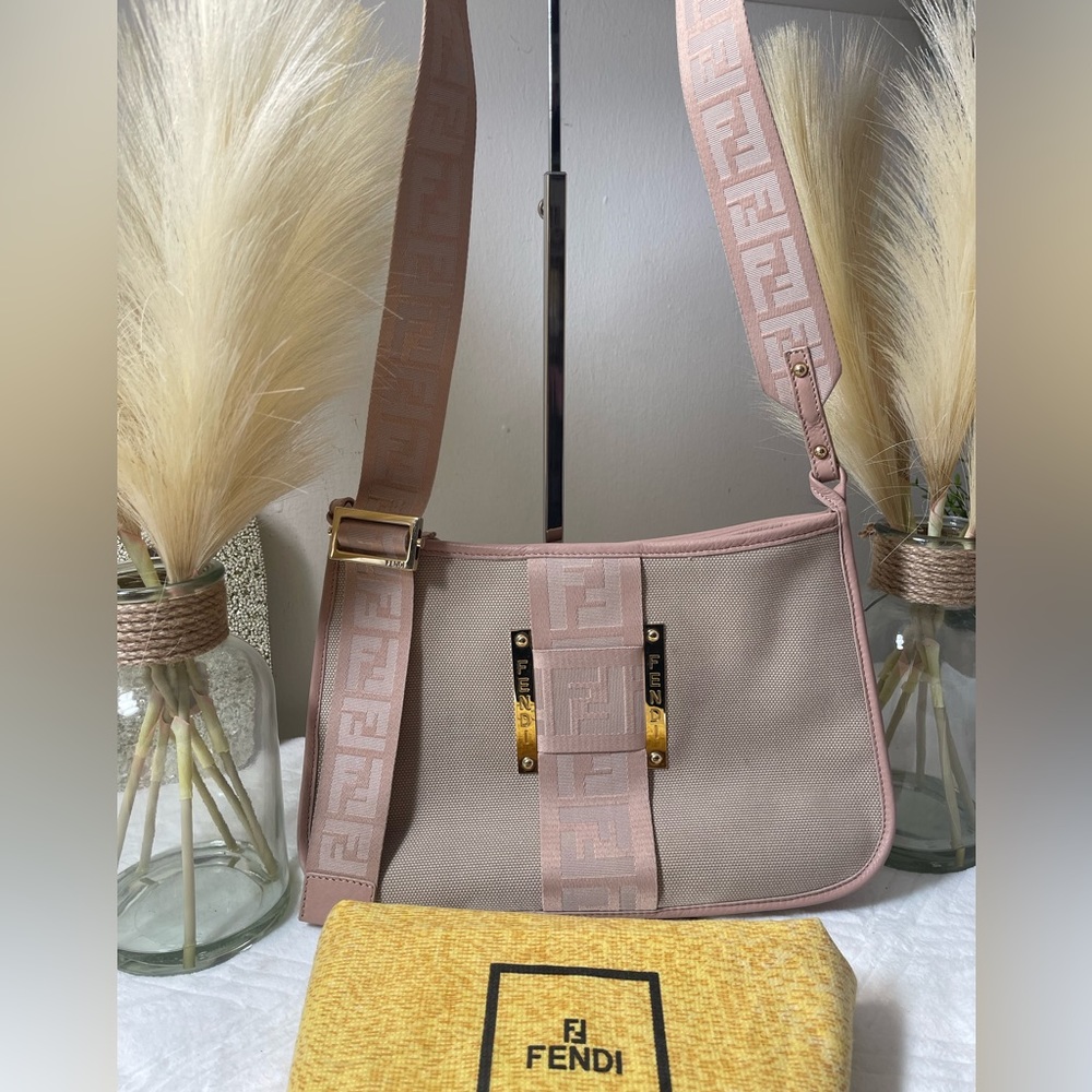 💗RARE FENDI Crossbody Bag
